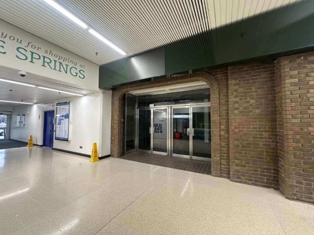 Unit to let in The Springs Shopping Centre, Buxton